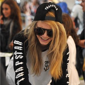 Trapstar SnapBack Hat